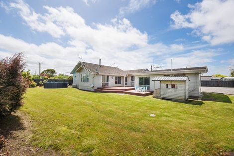 Photo of property in 35 Severn Street, Rongotea, 4476