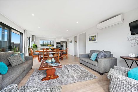 Photo of property in 63 Ladeira Place, Fitzroy, Hamilton, 3206