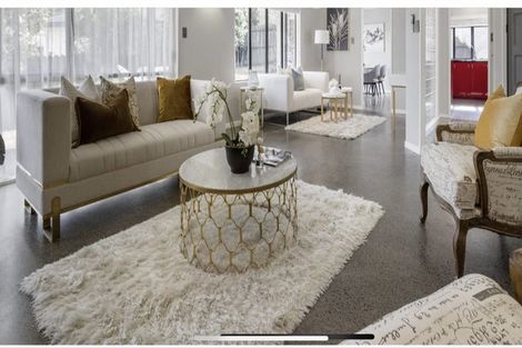 Photo of property in 37 Rochester Crescent, Somerville, Auckland, 2014