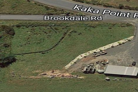 Photo of property in 1210 Kaka Point Road, Kaka Point, 9271