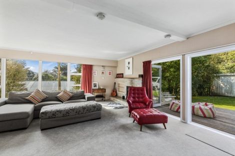 Photo of property in 13 Stratton Street, Normandale, Lower Hutt, 5010