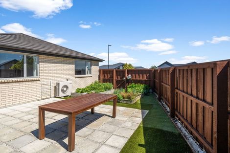 Photo of property in 21 Pajet Street, Marshland, Christchurch, 8083