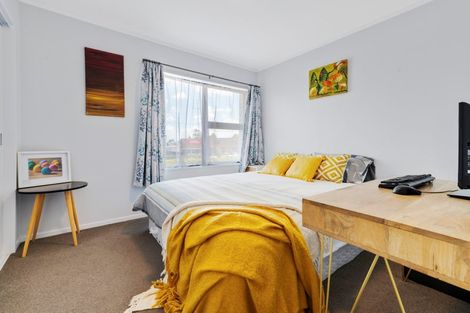 Photo of property in 95 Battalion Drive, Papakura, 2110