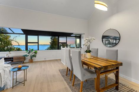 Photo of property in 78 Island Bay Road, Beach Haven, Auckland, 0626