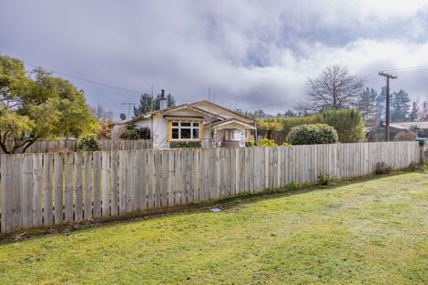 Photo of property in 7 Charlotte Street, Takapau, 4203