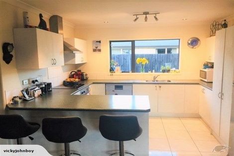 Photo of property in 34 Limes Avenue, Parklands, Christchurch, 8083