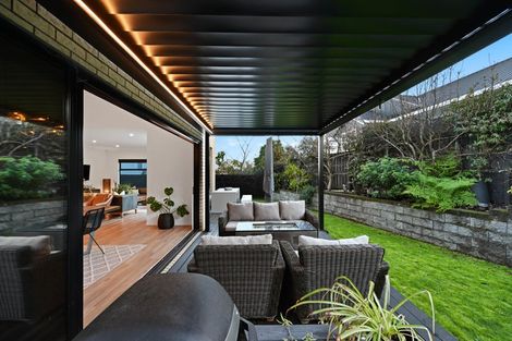 Photo of property in 3d Lake Domain Drive, Frankton, Hamilton, 3204