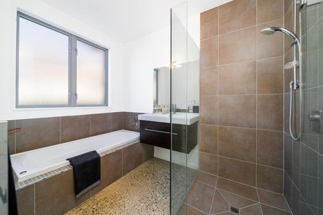 Photo of property in 6 Mathias Terrace, Arthurs Point, Queenstown, 9371