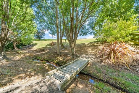 Photo of property in 6 Jade Crescent, Timberlea, Upper Hutt, 5018