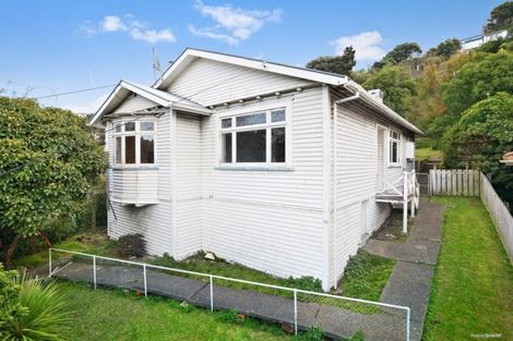 Photo of property in 54 Severn Street, Island Bay, Wellington, 6023