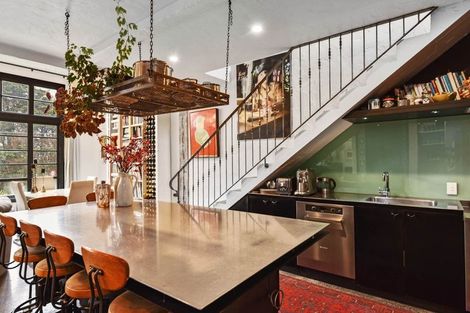 Photo of property in 1/25a Lake Road, Devonport, Auckland, 0624