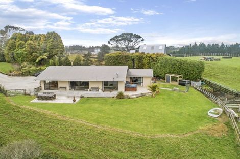 Photo of property in 95 Cherrington Road, Clevedon, Papakura, 2582