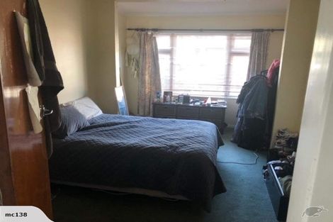 Photo of property in 218 Clyde Street, Island Bay, Wellington, 6023