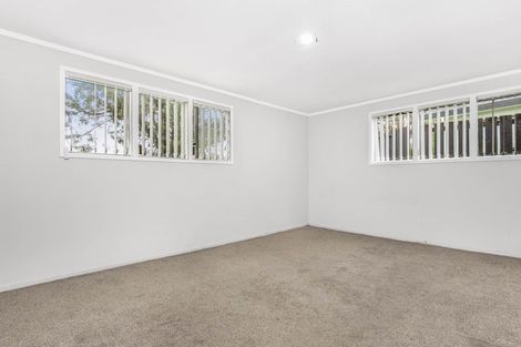 Photo of property in 10 Goldnib Place, Randwick Park, Auckland, 2105