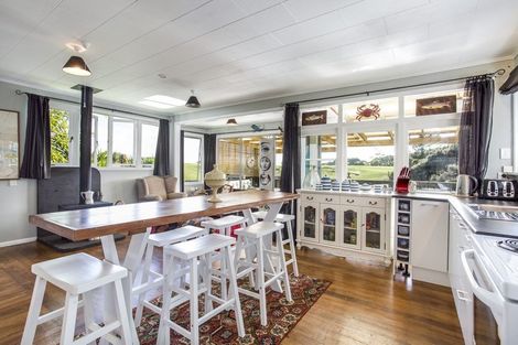 Photo of property in 51 James Mcleod Road, Shelly Beach, Helensville, 0874