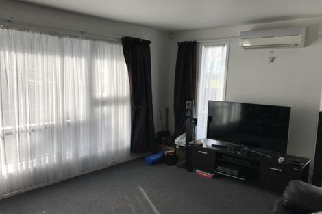 Photo of property in 1/87 Cottonwood Street, Parklands, Christchurch, 8083