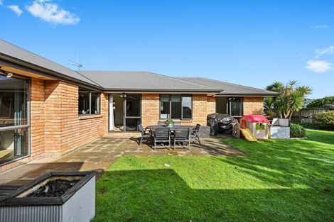 Photo of property in 4 Azure Place, Huntington, Hamilton, 3210