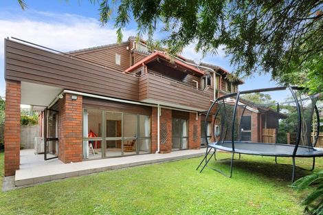 Photo of property in 2/60 Aberdeen Road, Campbells Bay, Auckland, 0620