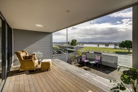 Photo of property in 209/7 Humber Street, Pandora, Napier, 4110