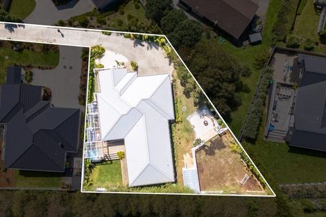 Photo of property in 7 Odlin Lane, Red Beach, 0932