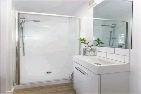 Photo of property in 11b Caroline Street, Mount Victoria, Wellington, 6011