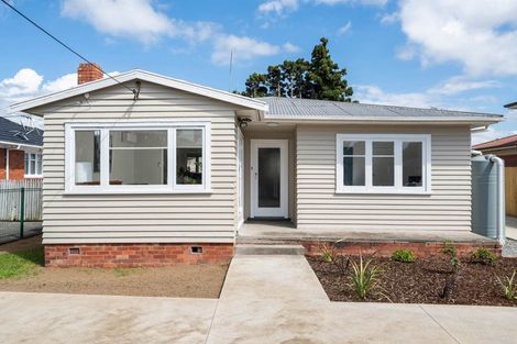 Photo of property in 22 Rathgar Road, Henderson, Auckland, 0610