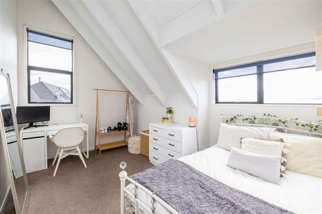 Photo of property in 68 Penruddock Rise, Westmorland, Christchurch, 8025