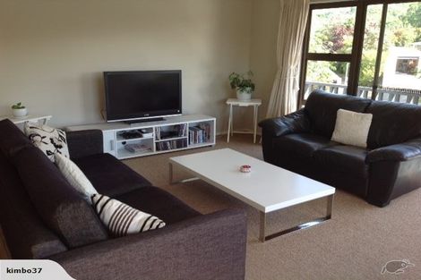 Photo of property in 30 Irwin Place, Kinloch, Taupo, 3377