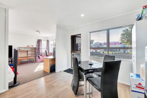 Photo of property in 163 Finlayson Avenue, Clendon Park, Auckland, 2103