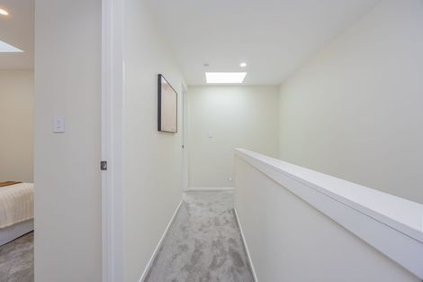 Photo of property in 9c Catalina Crescent, Forrest Hill, Auckland, 0620