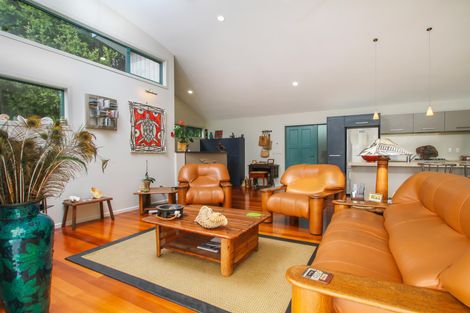 Photo of property in 8 Scoresby Street, Opua, 0200