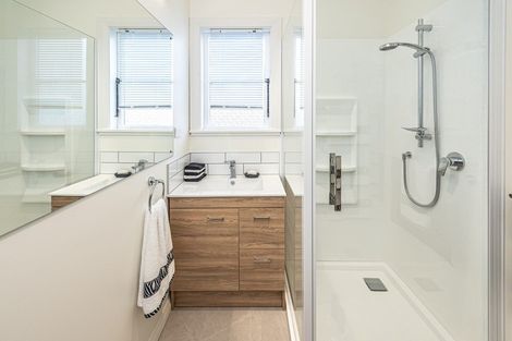 Photo of property in 17a Taranaki Street, Saint Johns Hill, Whanganui, 4501