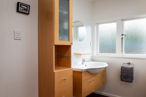 Photo of property in 2/49 Ashgrove Terrace, Somerfield, Christchurch, 8024