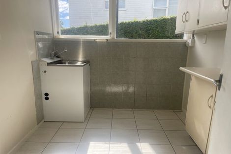 Photo of property in 27 Eban Avenue, Hillcrest, Auckland, 0627