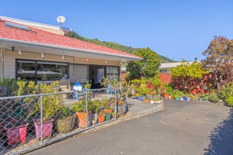 Photo of property in 77b Hampden Street, Picton, 7220