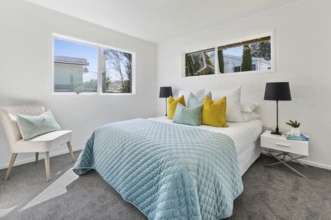 Photo of property in 2/3 Simon Ellice Drive, Bayview, Auckland, 0629