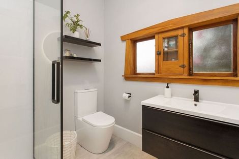 Photo of property in 32 Windermere Road, Papanui, Christchurch, 8053