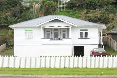 Photo of property in 112 Parawai Road, Thames, 3500