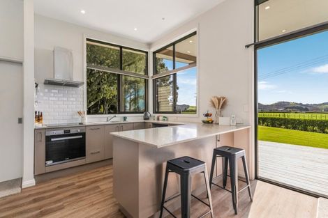 Photo of property in 89 Burnside Road, Ardmore, Papakura, 2582