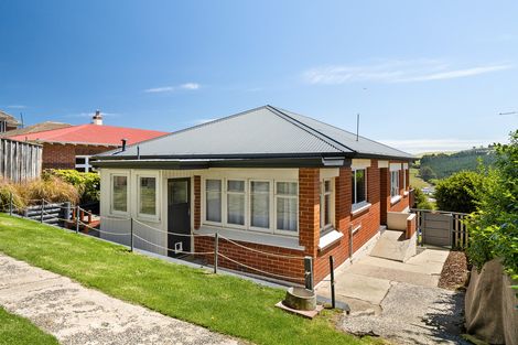 Photo of property in 17 Agnes Street, Kenmure, Dunedin, 9011