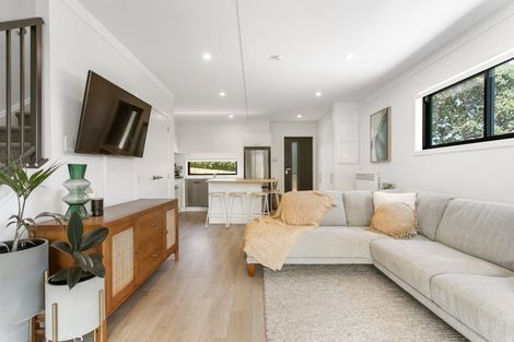 Photo of property in 3/141 Wallace Road, Mangere Bridge, Auckland, 2022