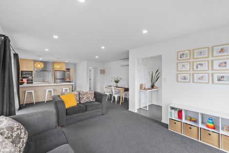 Photo of property in 16 Croydon Street, Woodend, 7610