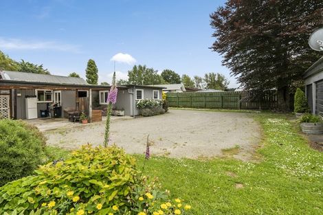Photo of property in 44 Tararua Street, Pahiatua, 4910