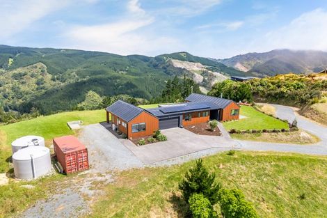 Photo of property in 46 Crest Road, Akatarawa, Upper Hutt, 5372