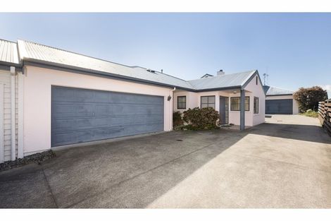 Photo of property in 480b Devonport Road, Tauranga South, Tauranga, 3112