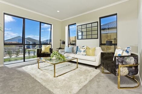 Photo of property in 41 Vinistra Road, Kumeu, 0810