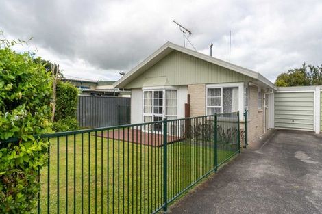 Photo of property in 30 Brocas Avenue, Hillcrest, Hamilton, 3216