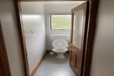 Photo of property in 10 Grumman Lane, Newlands, Wellington, 6037