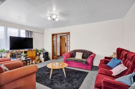 Photo of property in 25 Waihi Road, Hawera, 4610