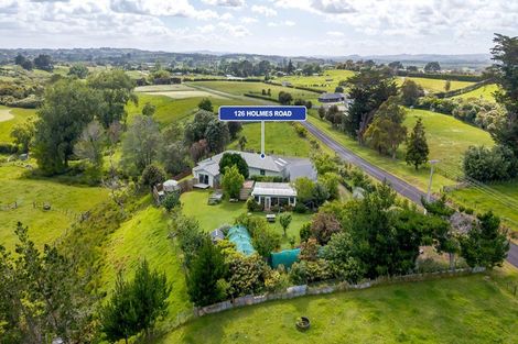 Photo of property in 126 Holmes Road, Waiuku, 2682